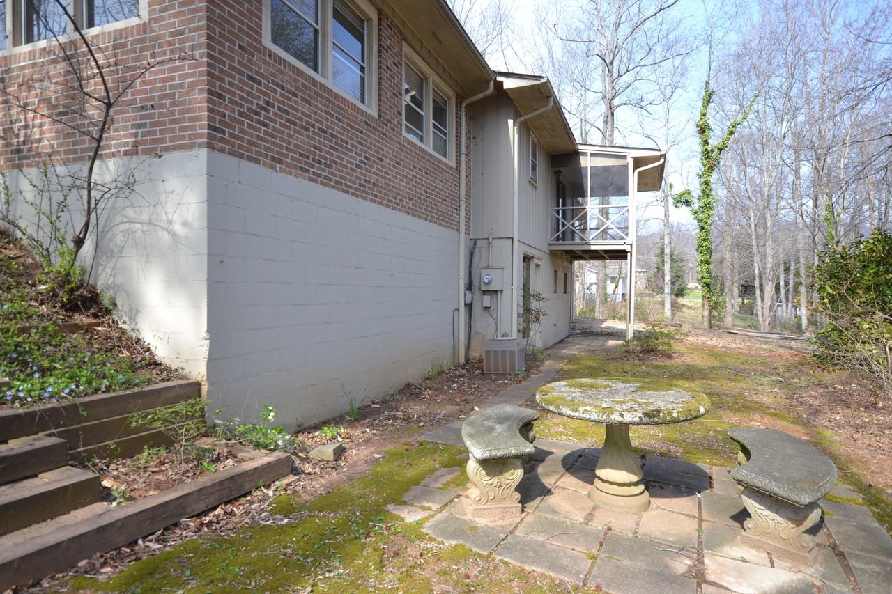 739 Peniel Rd - Photo 2 of 25