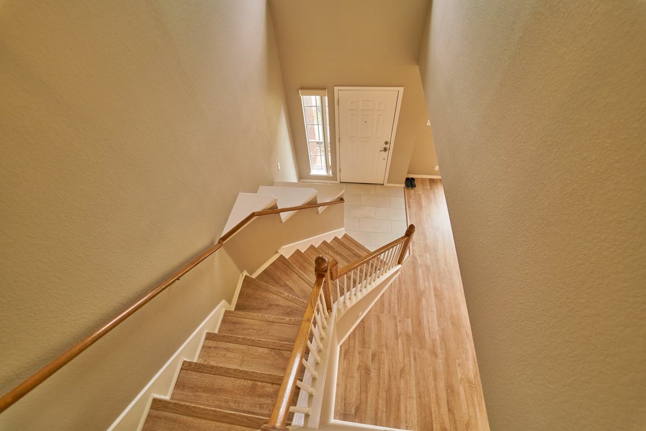 5017 Cleves Street - Photo 3 of 11