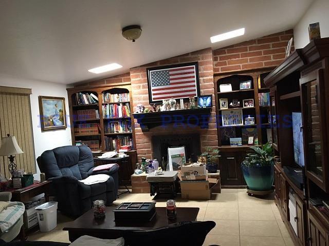 3142 W Calle Toronja - Photo 3 of 11