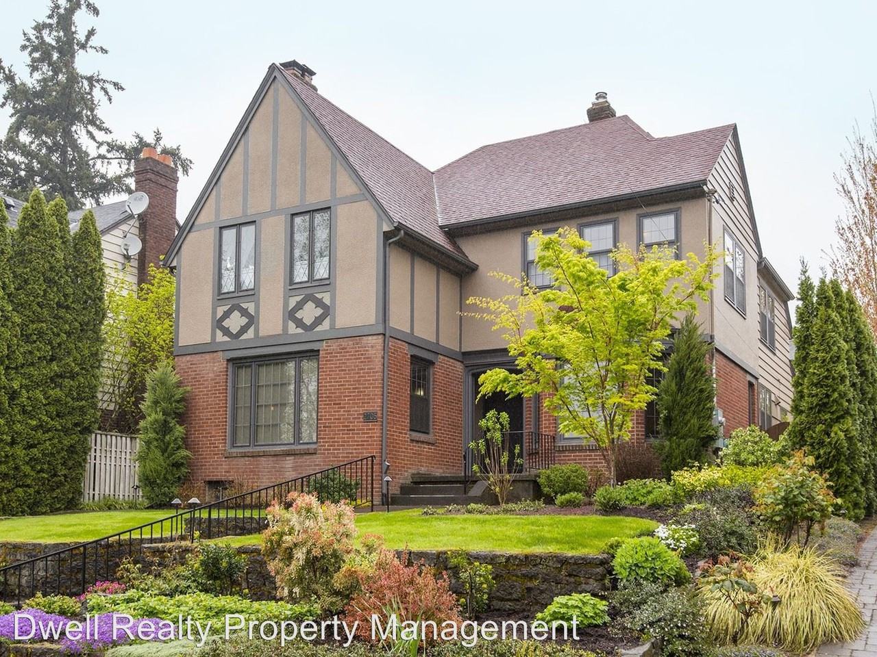 2705 NE Alameda St - Photo 2 of 33