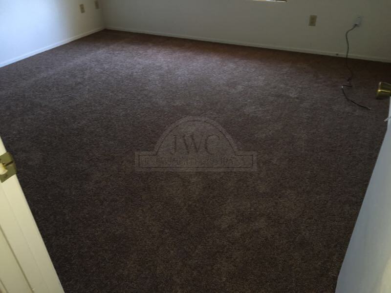 805 Courtney Ln - Photo 3 of 4