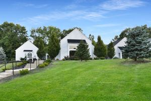 featured image of 9001 Portage Pointe Dr