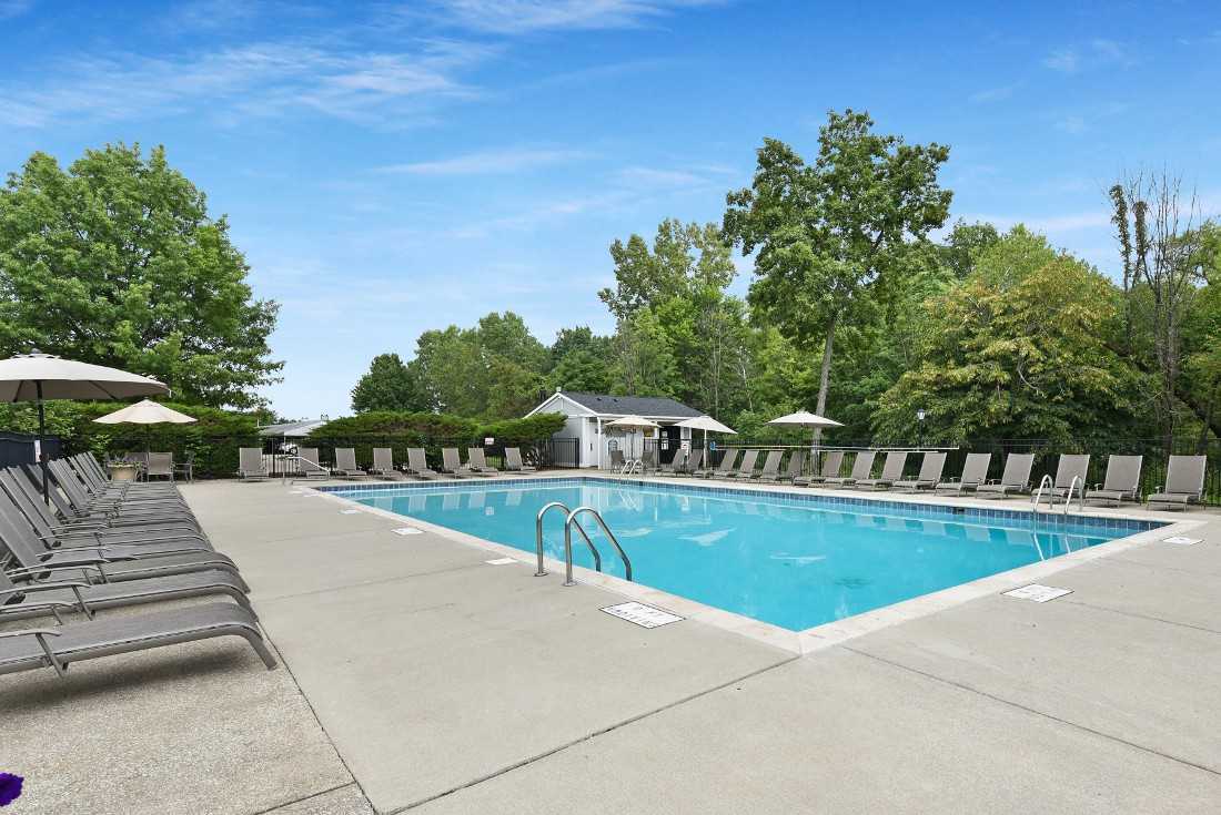 Portage Pointe Apartments - Photo 3 of 41