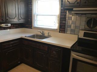 2423 Wilson Ave - Photo 3 of 5