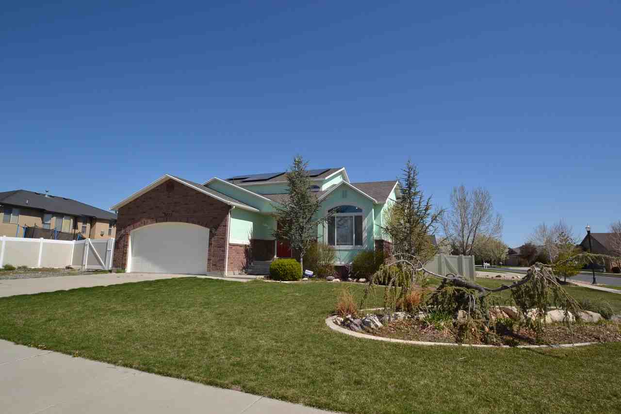 5772 Copper Stone Drive, South Jordan, UT 84095 5 Bedroom Apartment