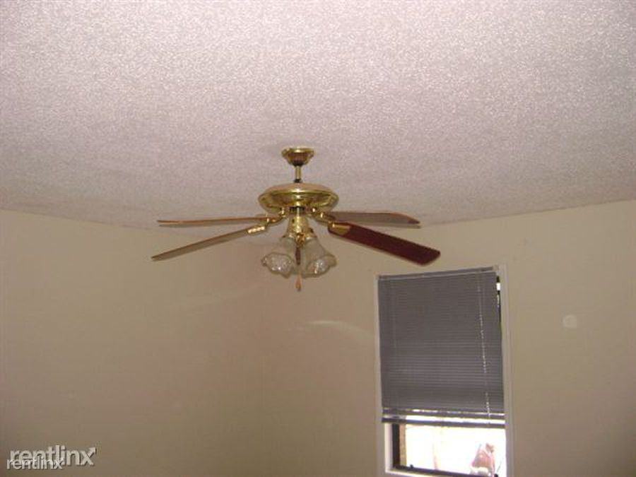 6156 Wintergreen Rd - Photo 3 of 17