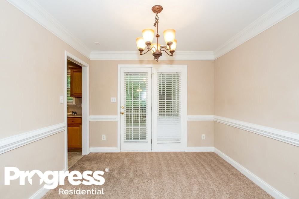 3618 Hermitage Pl Dr - Photo 3 of 15