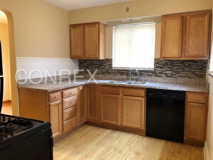 6920 Rob Vern Dr - Photo 2 of 3