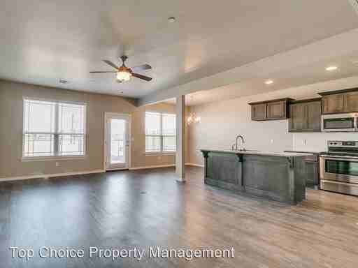 731 SW 14th St - Photo 3 of 22