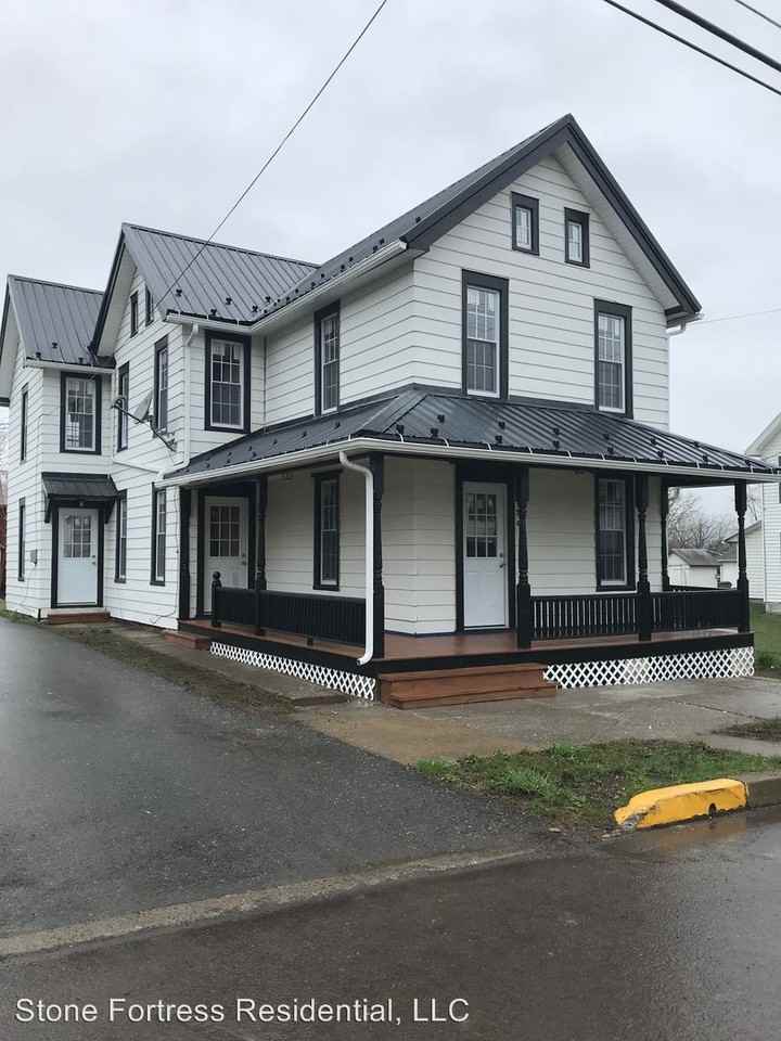 138 Main St - Photo 2 of 26