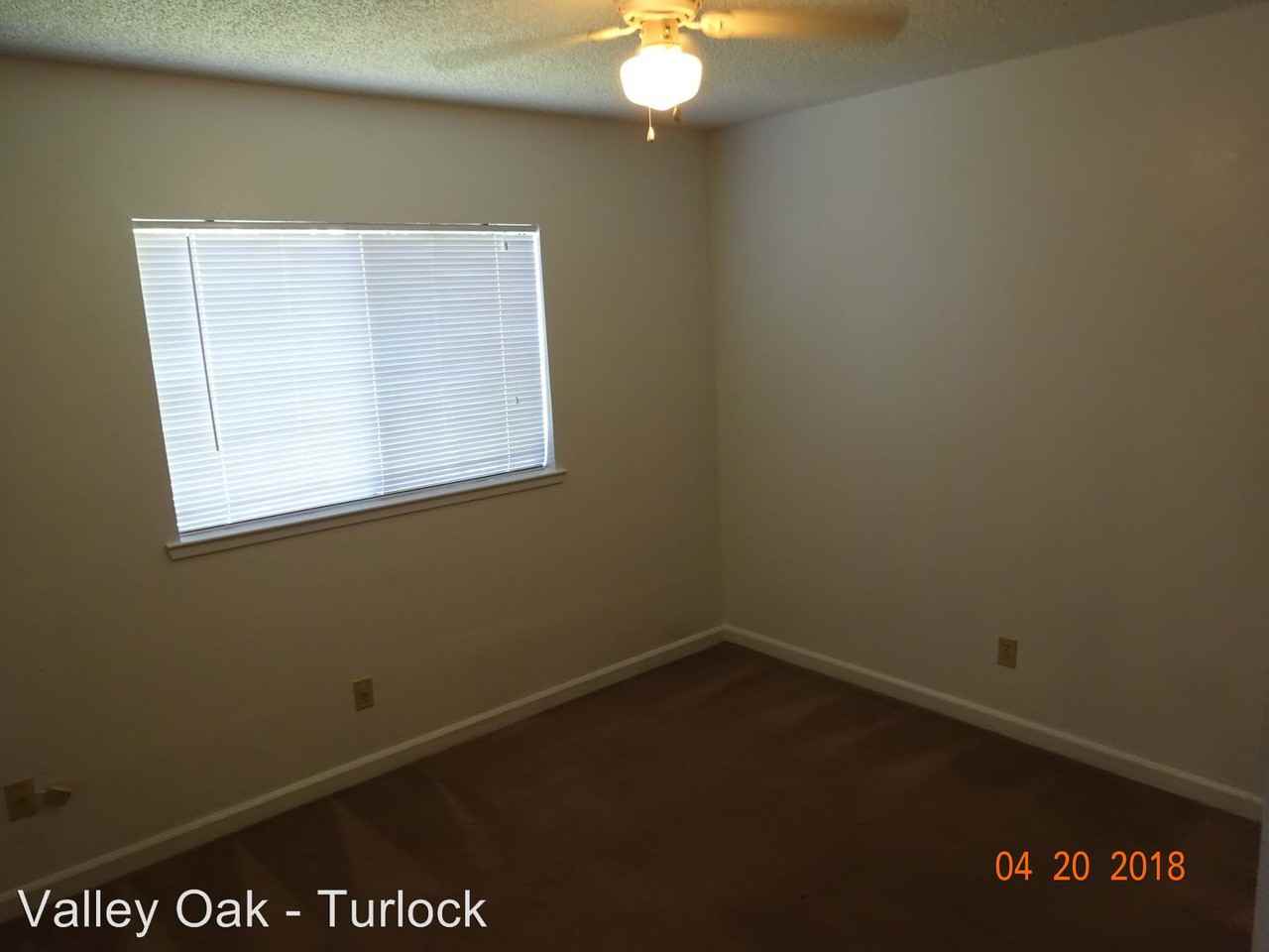 755 Birchwood Way - Photo 3 of 4