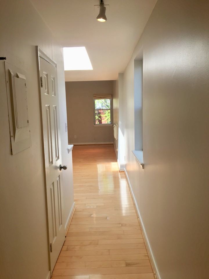 1521 Kingman Place Northwest - Photo 2 of 8