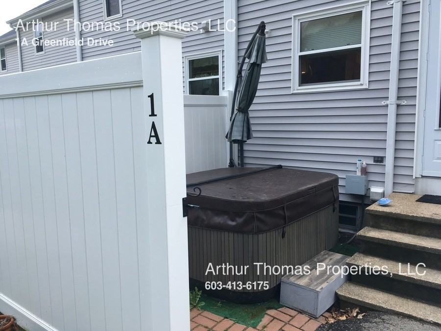 1 Greenfield Dr - Photo 3 of 17