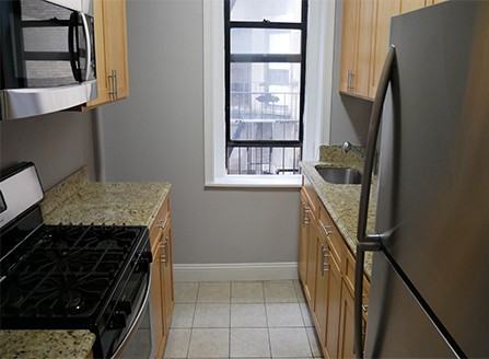 1061 St Nicholas Pl 27 - Photo 3 of 4