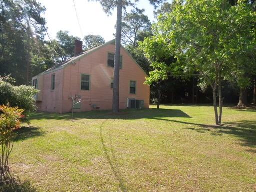 4921 Leruth Rd - Photo 3 of 18