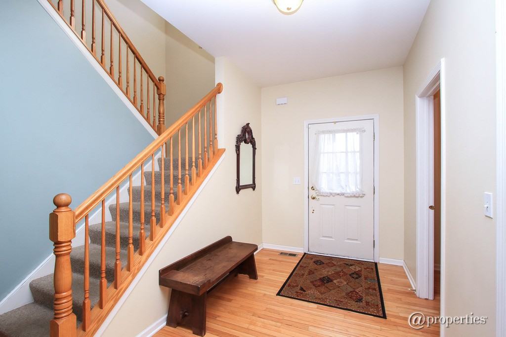 2159 Mohican Dr - Photo 2 of 10