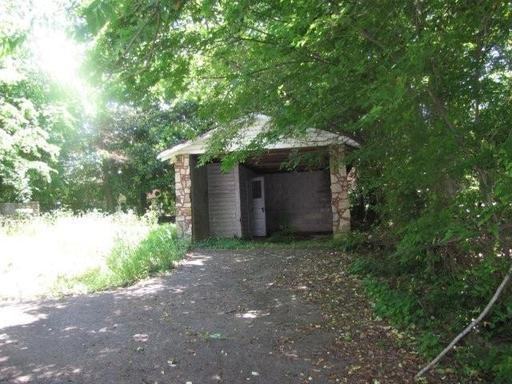 329 Theta Ave S - Photo 3 of 7