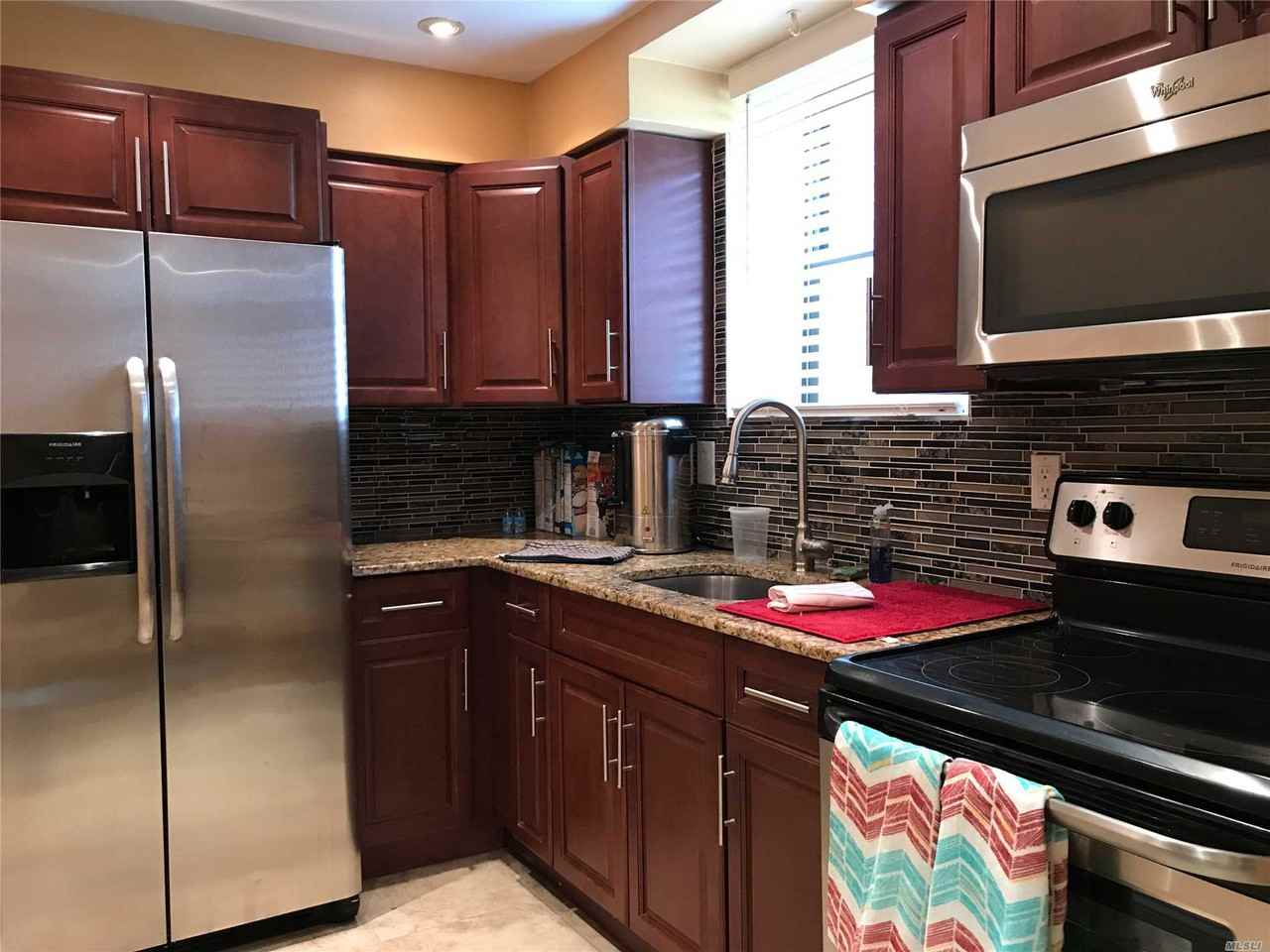 116 Albany Blvd - Photo 2 of 12