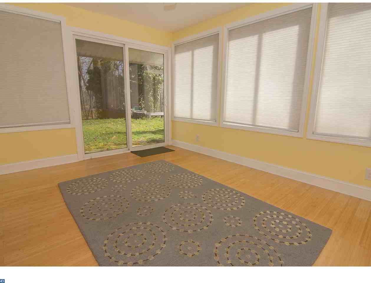 903 Chestnut Ave - Photo 3 of 17