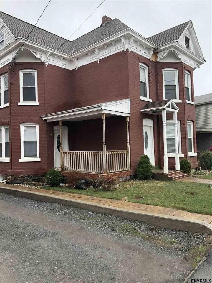 1263 Main St - Photo 2 of 23