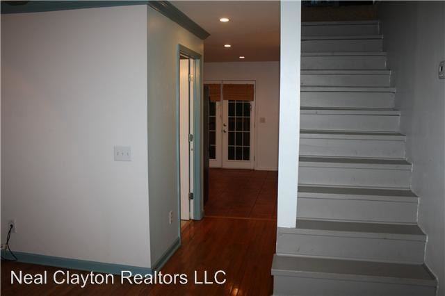 3313 Elkins Ave - Photo 2 of 9