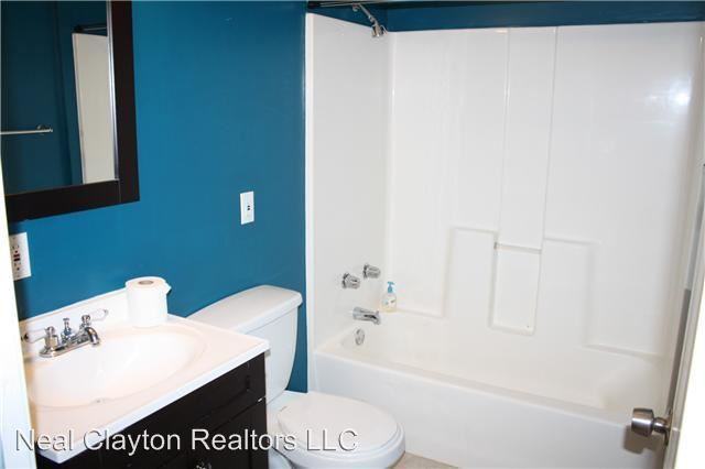 3313 Elkins Ave - Photo 3 of 9