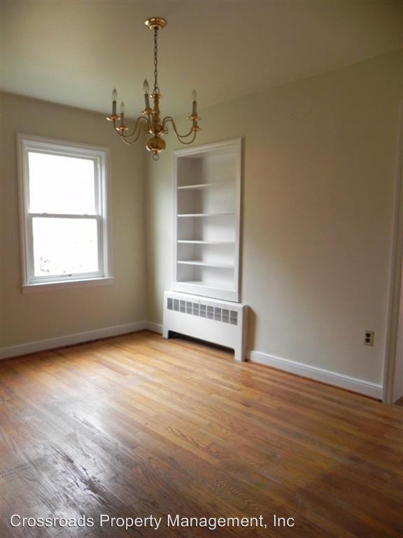 413 Chancellor Rd - Photo 3 of 10