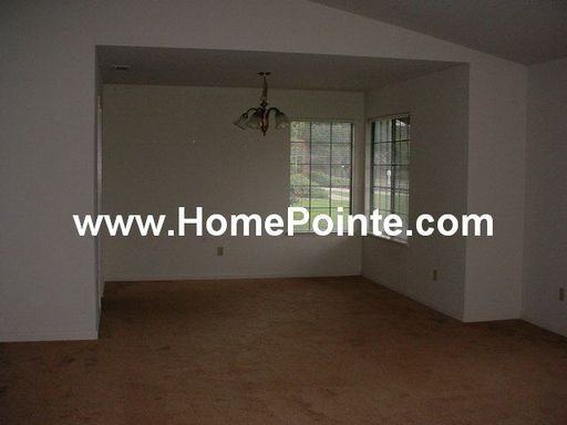 105 Middle Fork Ct - Photo 2 of 10