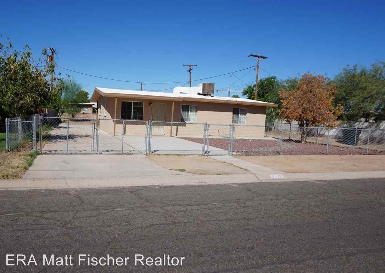 2622 S Mesa Ave - Photo 3 of 13