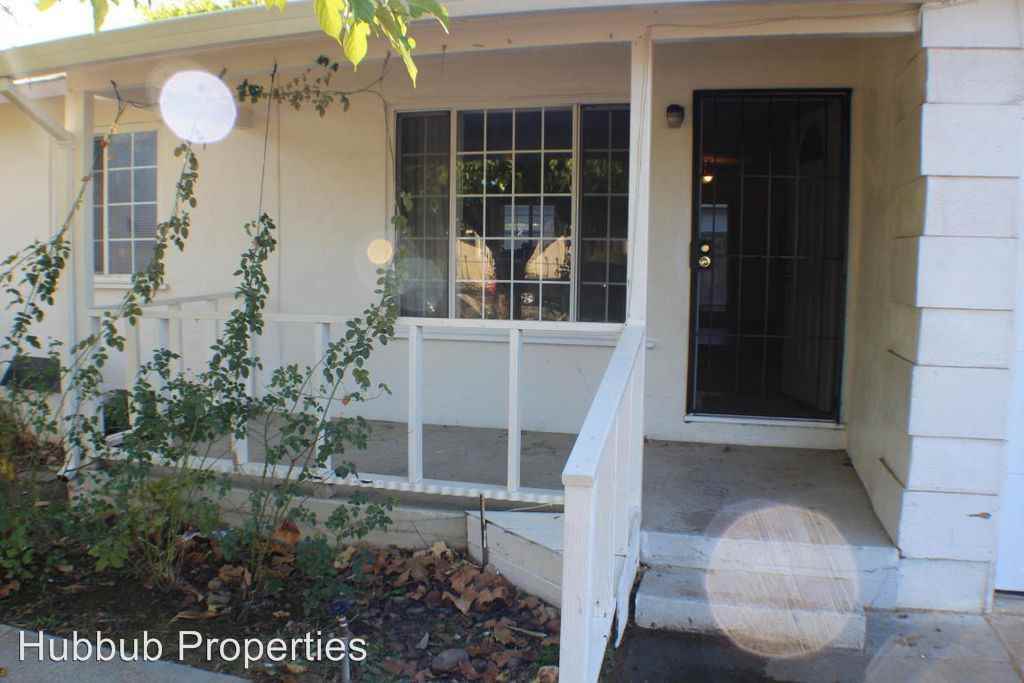 2976 East Way - Photo 2 of 18