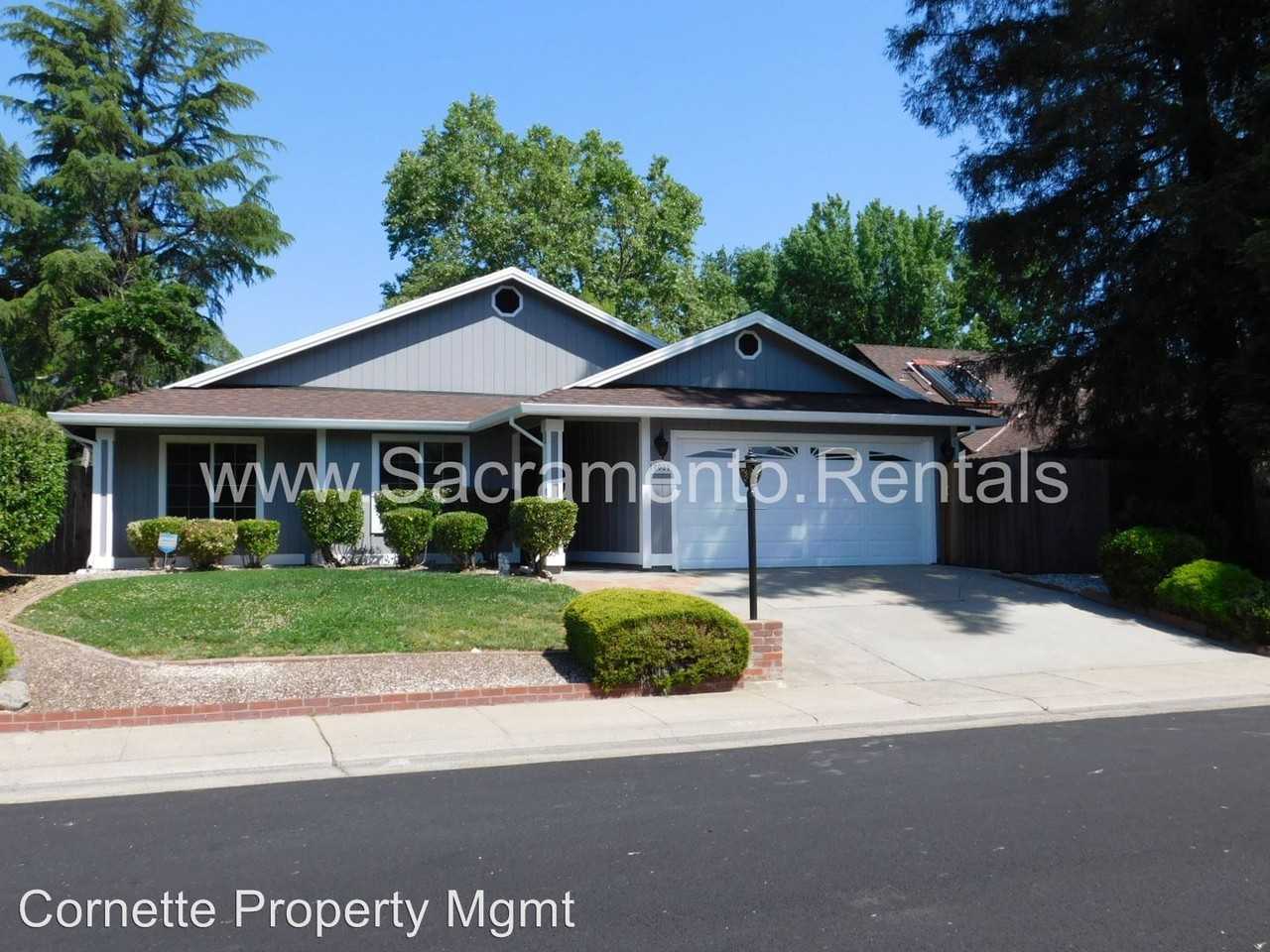 10025 Cordova Glen Court - Photo 2 of 15