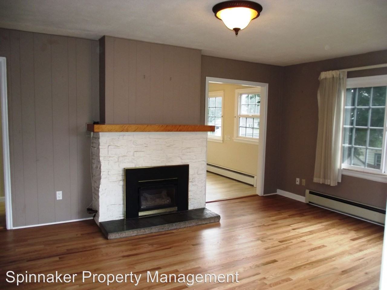 720 Yale St - Photo 2 of 11