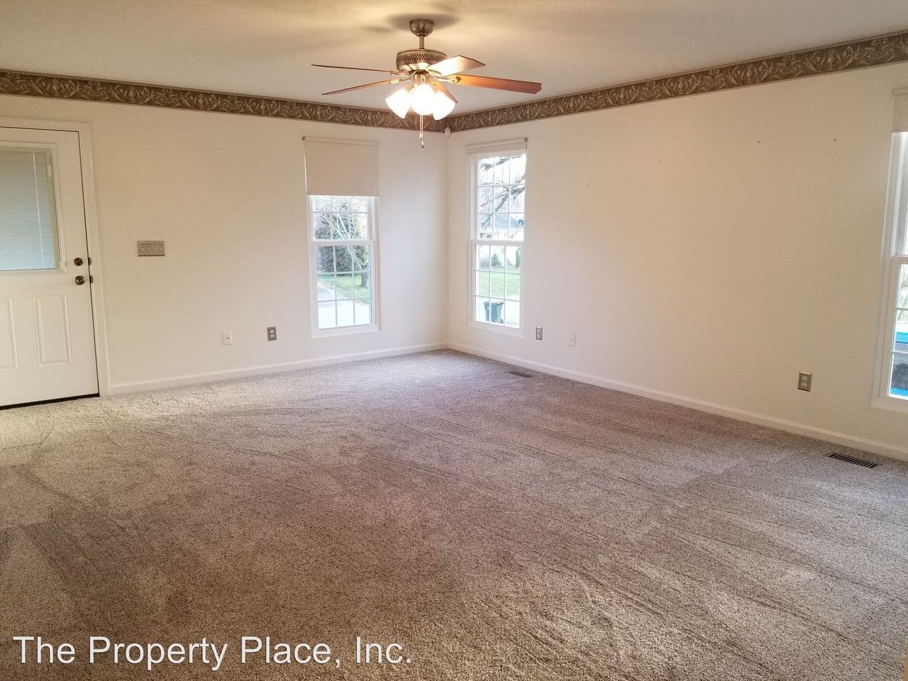 111 Black Oak Dr - Photo 2 of 9