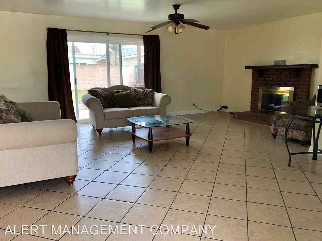 515 Sherwood Way - Photo 3 of 7