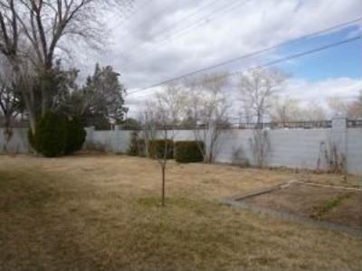 7005 Bellrose Ave NE - Photo 3 of 12