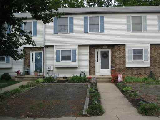 2426 Pliner Ct - Photo 2 of 8