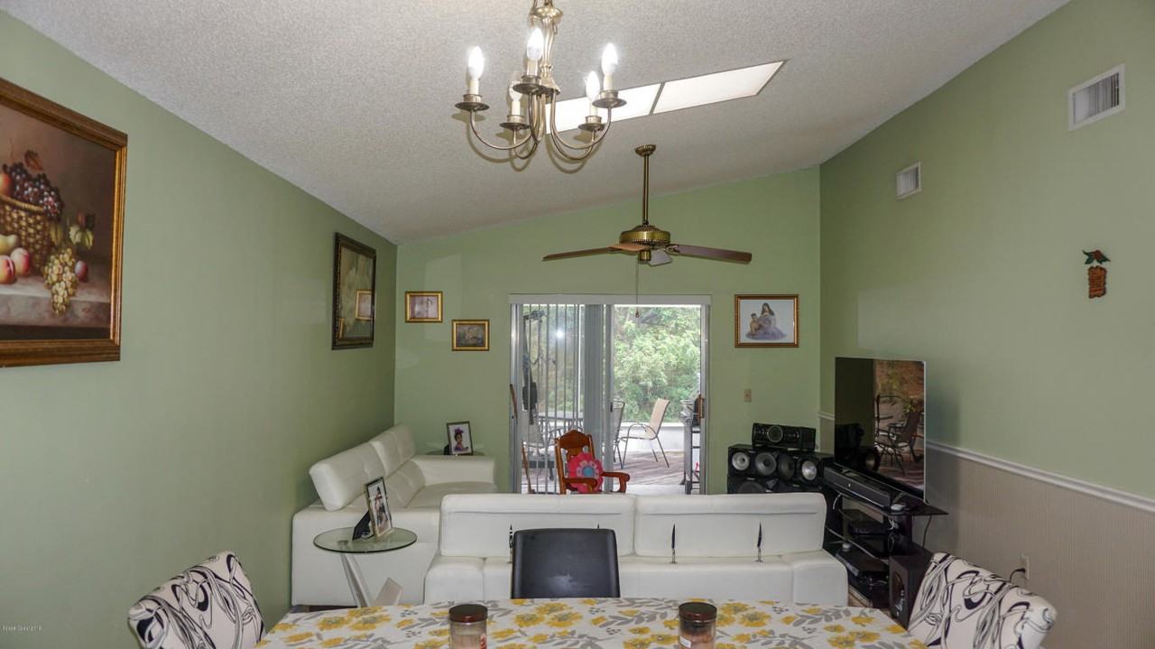 3136 Crumpet Ct - Photo 2 of 11