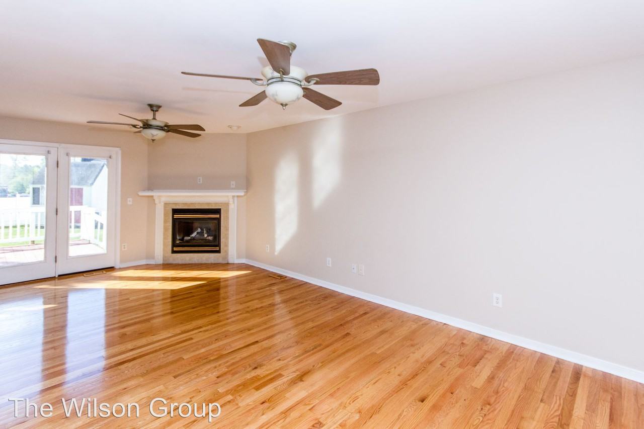 6433 Blair Ct - Photo 3 of 28