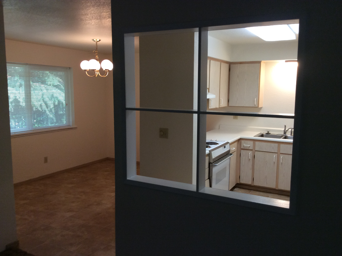 1648 Kellenbeck Ave - Photo 2 of 4