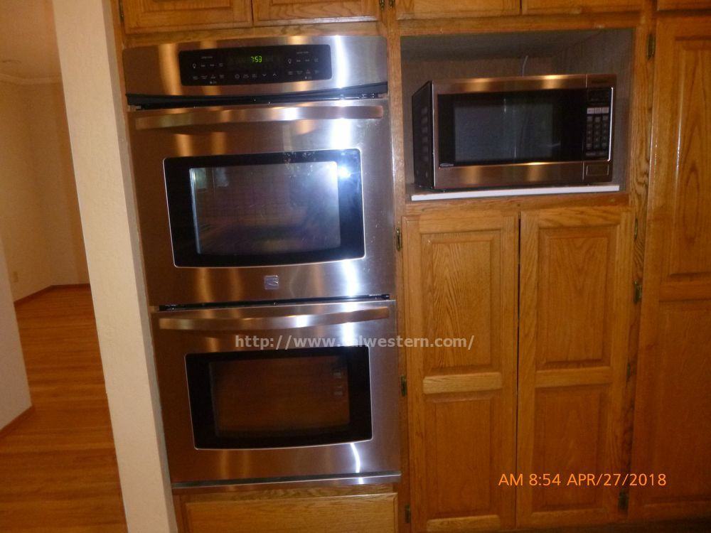 12121 Kristy Ln - Photo 3 of 17