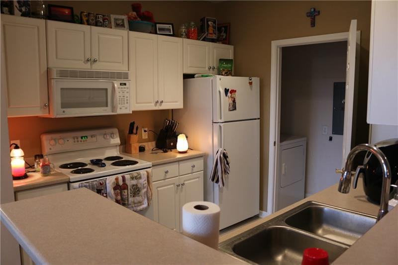 1114 Prescott Pl - Photo 3 of 14