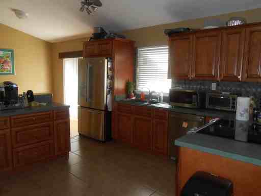 756 S Edgemon Ave - Photo 3 of 9