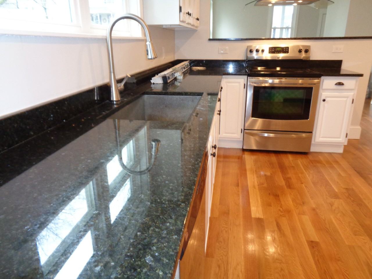 942 Waltham St R - Photo 2 of 23