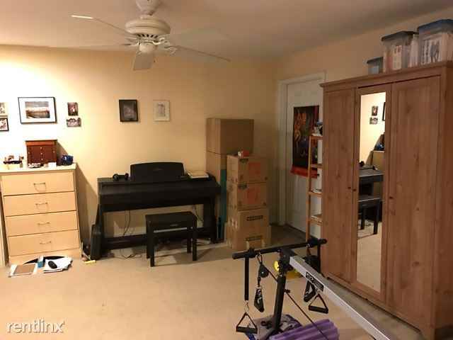 1100 Beacon St - Photo 3 of 4