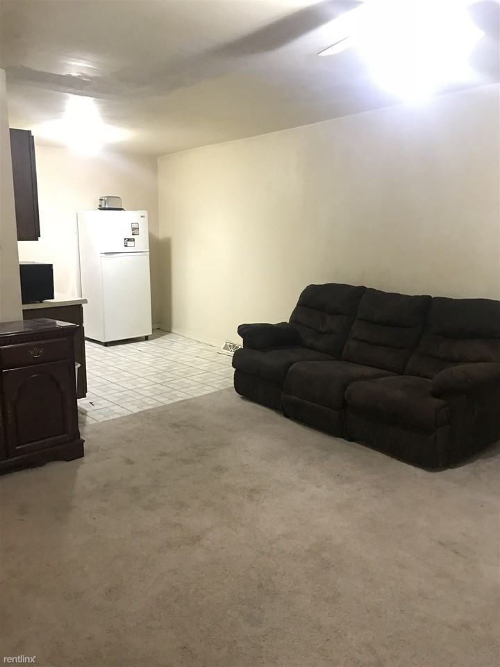 1031 Pittsburgh St #103 - Photo 2 of 12