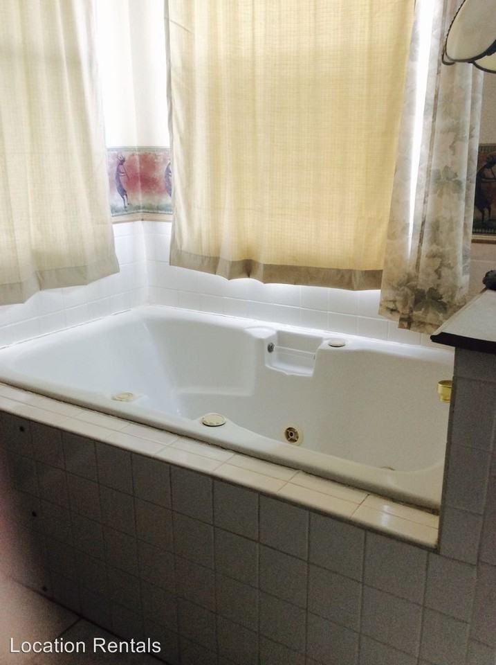 2511 Tombrock St - Photo 3 of 10