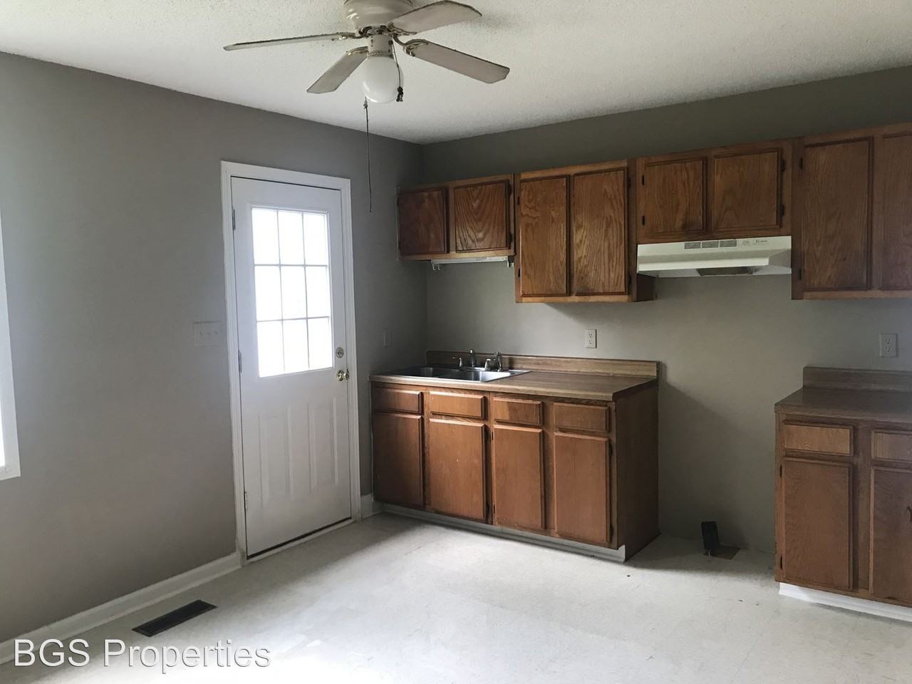 1826 Schaffer St - Photo 3 of 7