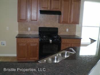 1009 Brighton Pl - Photo 2 of 4