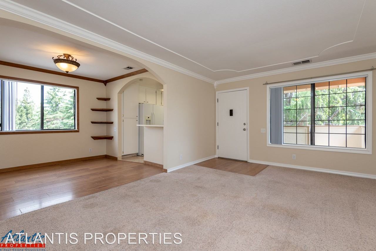 5392 Colony Park Cir - Photo 3 of 11