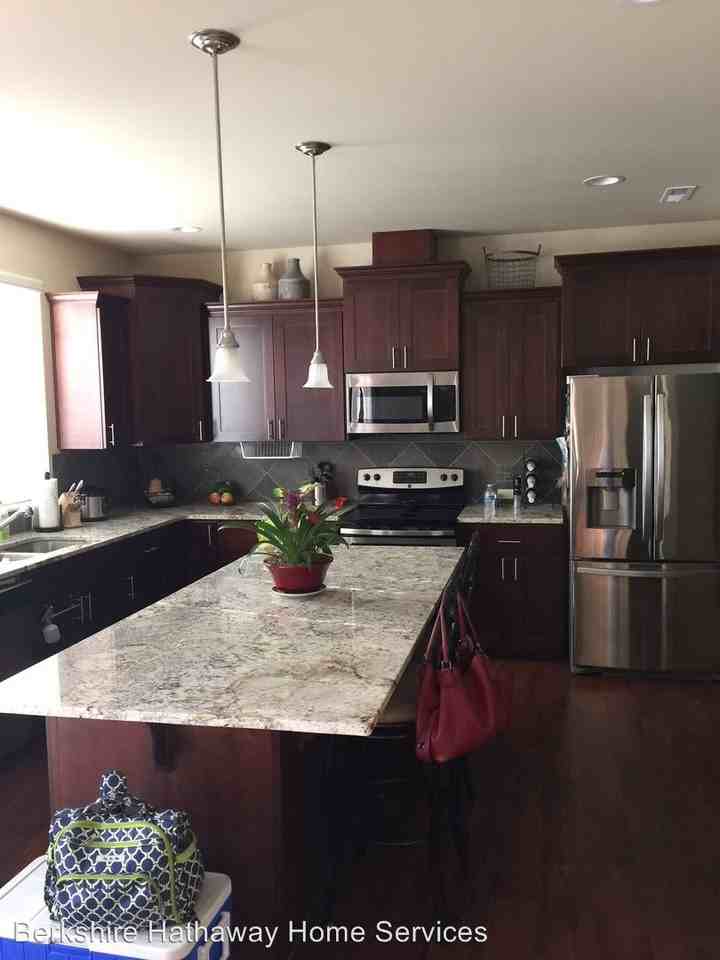 4010 203rd St Ct E - Photo 2 of 12